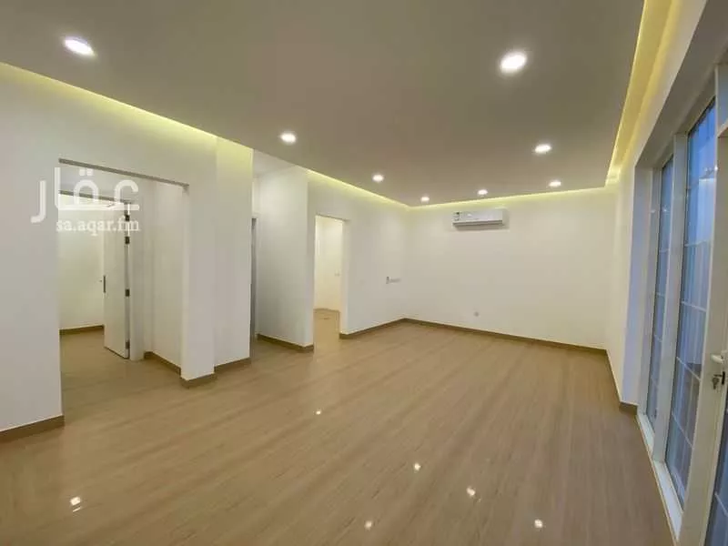 فيلا 5 غرف في الملقا 2