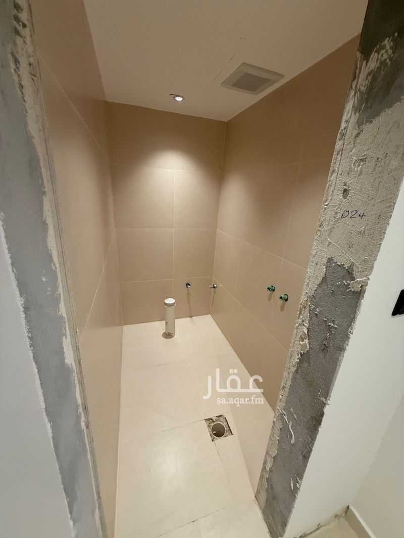2 bedroom building in Al Salam, Riyadh 4