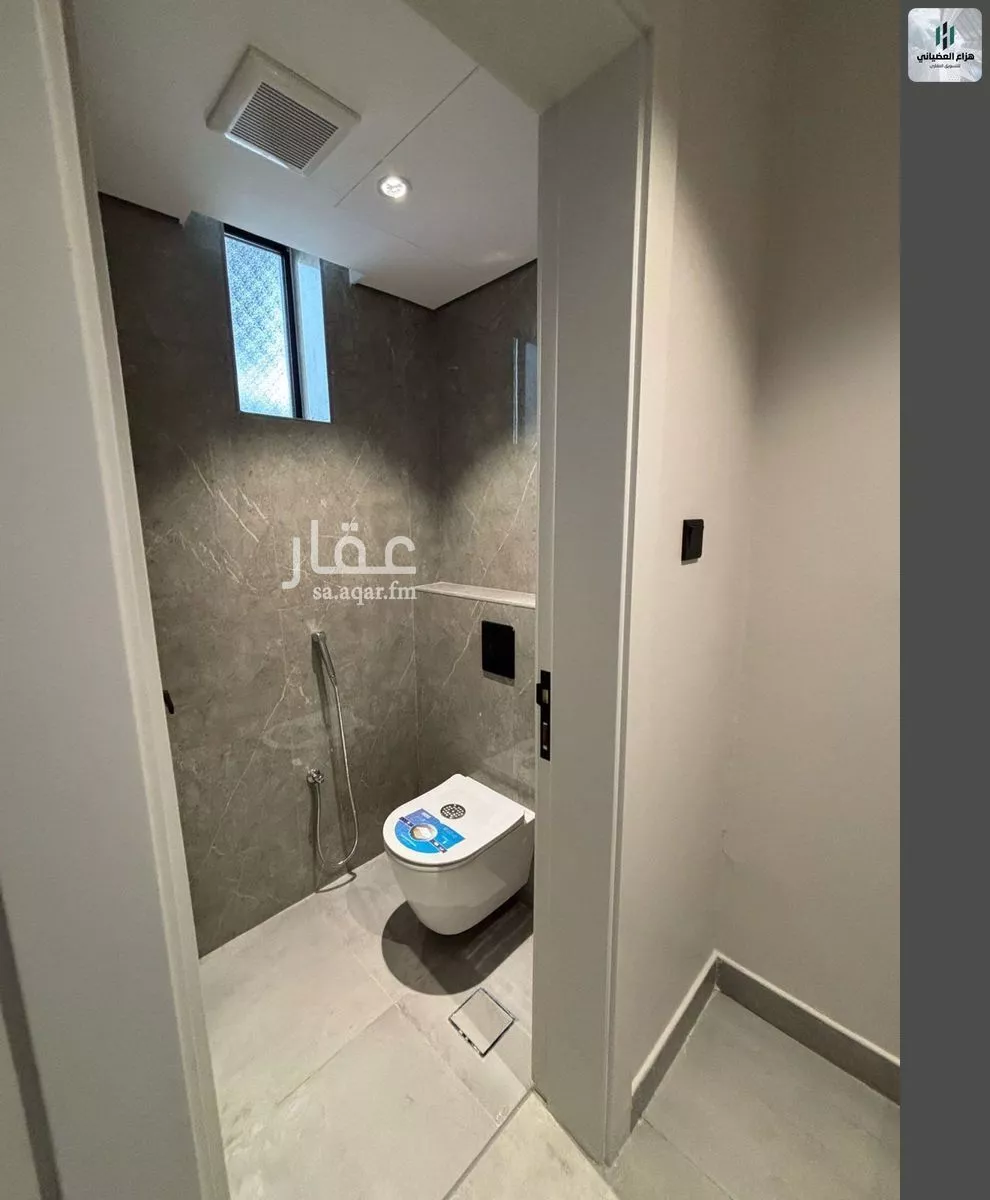 فيلا 5 غرف في العارض 3