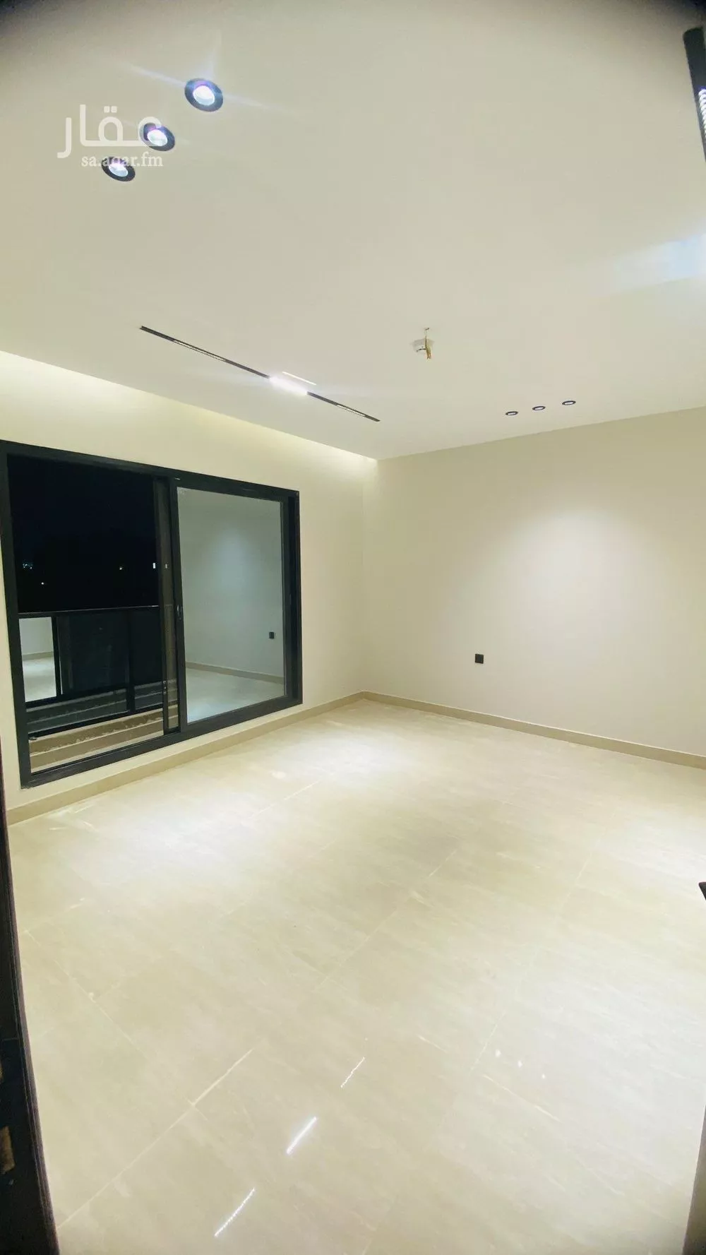 3 bedroom apartment in Al Hamra, Eastern Province 10