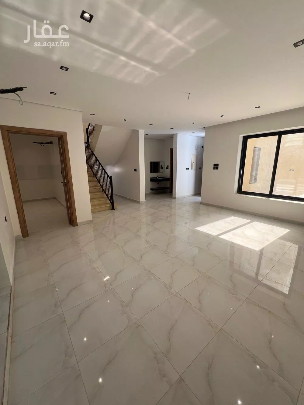 9 bedroom villa in Al Sakb 4