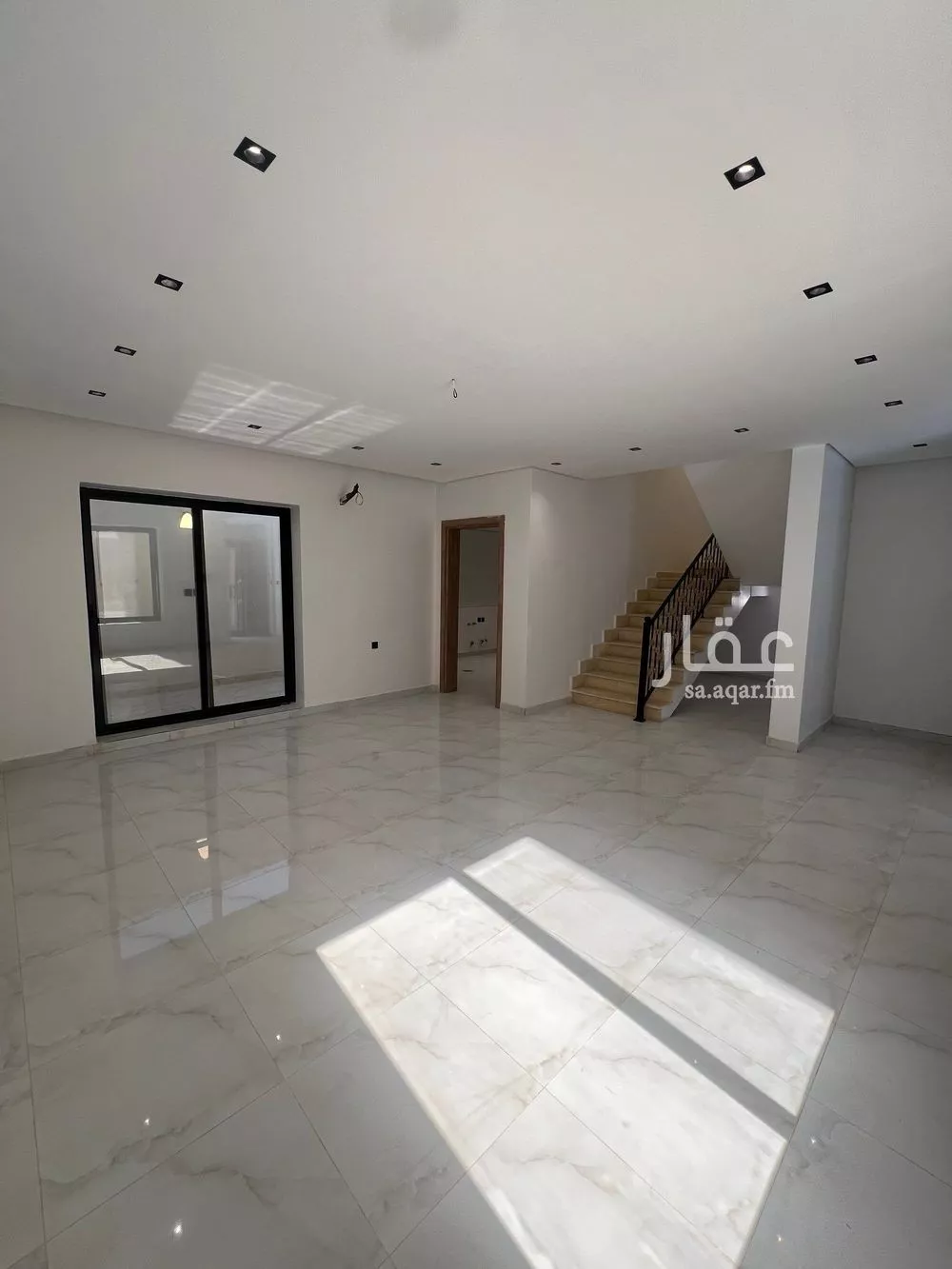 9 bedroom villa in Al Sakb 5