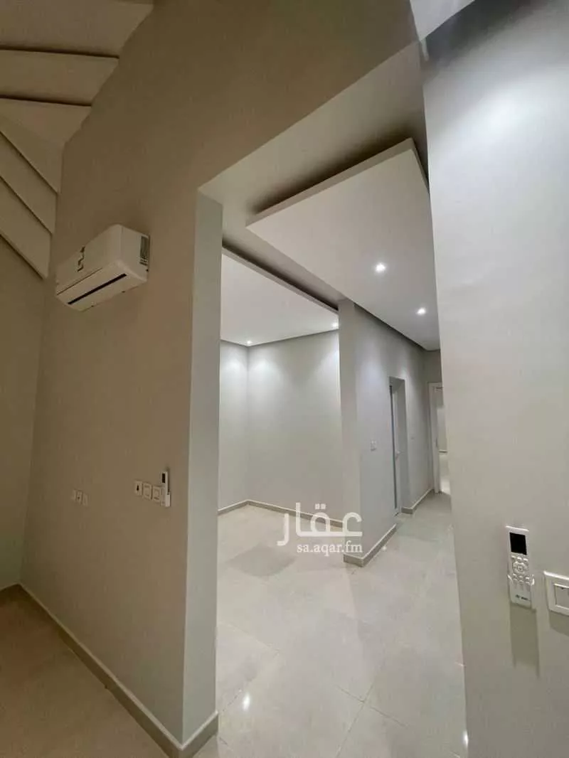 فيلا 7 غرف في البحيرة 3