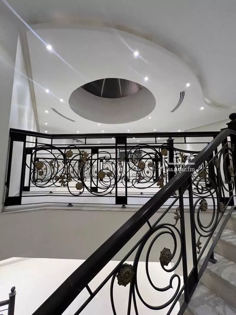 7 bedroom villa in Qurtubah, Riyadh 23