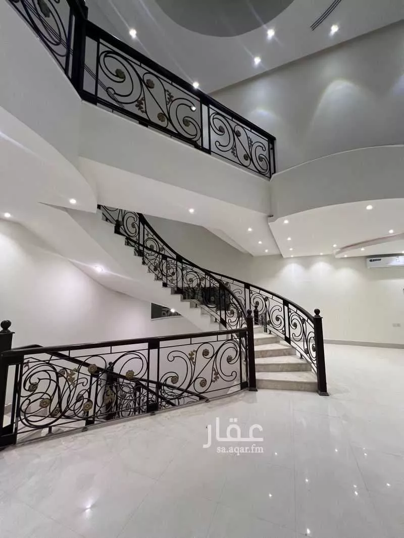 7 bedroom villa in Qurtubah, Riyadh 24