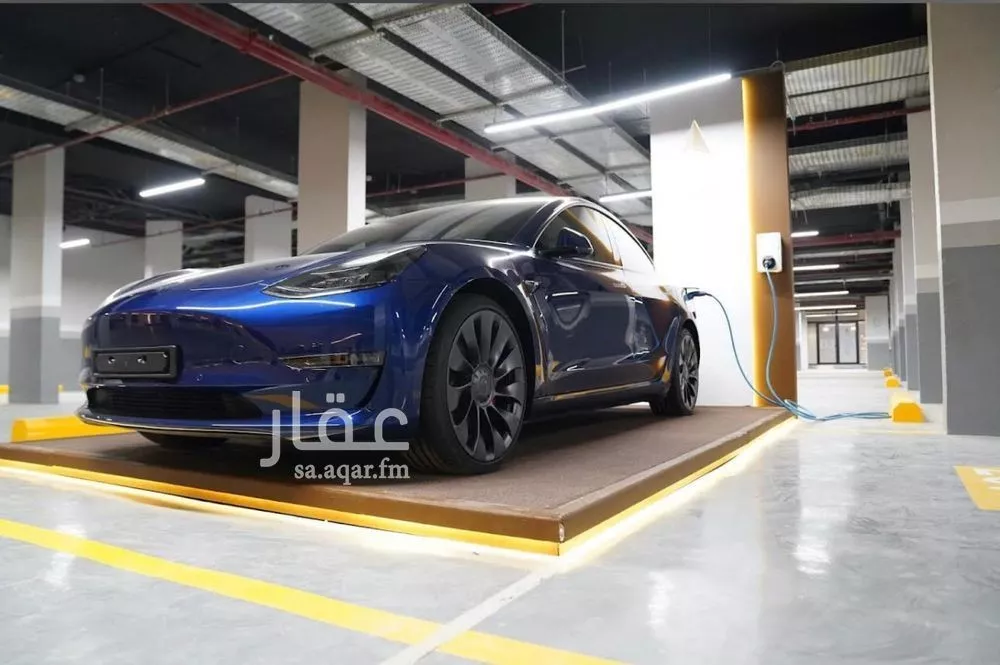 شقة 4 غرف في الملقا 4