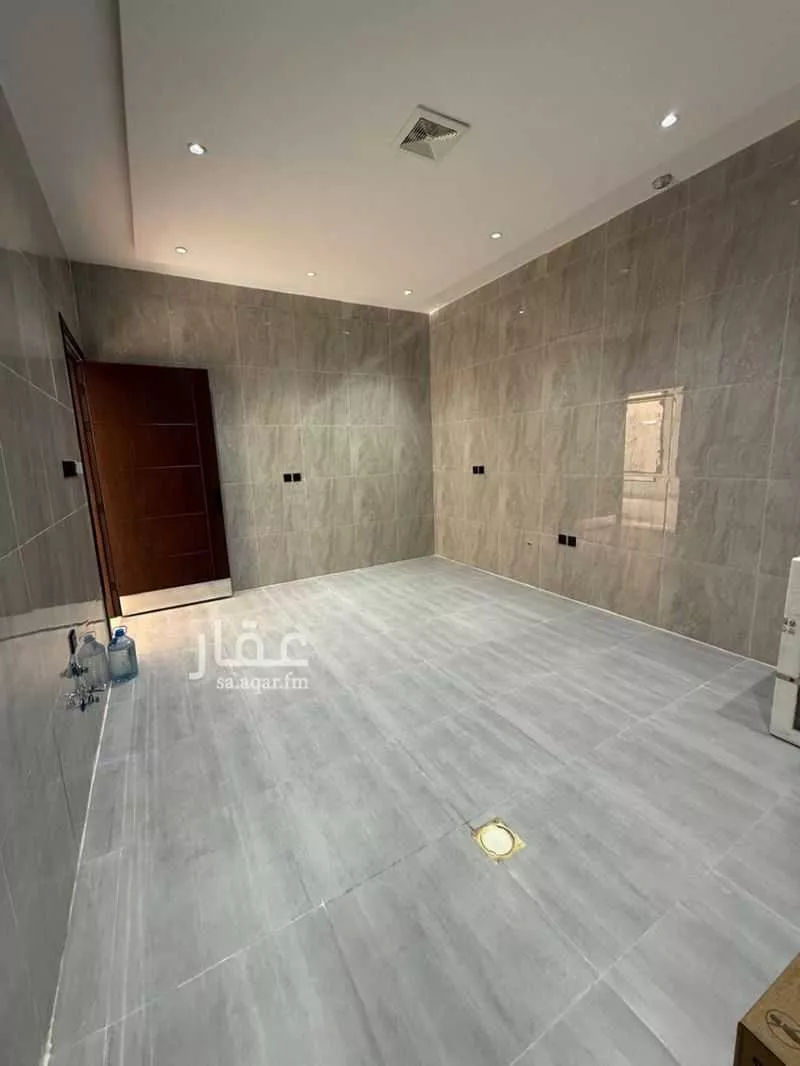 5 bedroom villa in Al Hazm, Riyadh 13