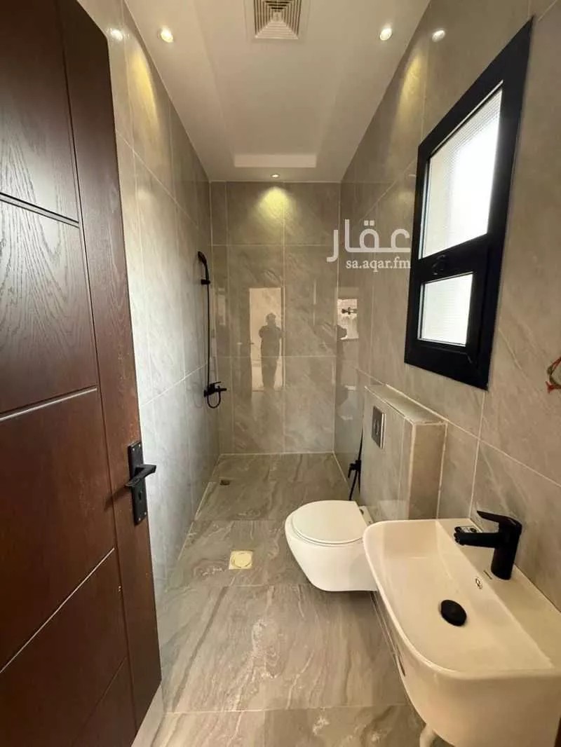 5 bedroom villa in Al Hazm, Riyadh 16