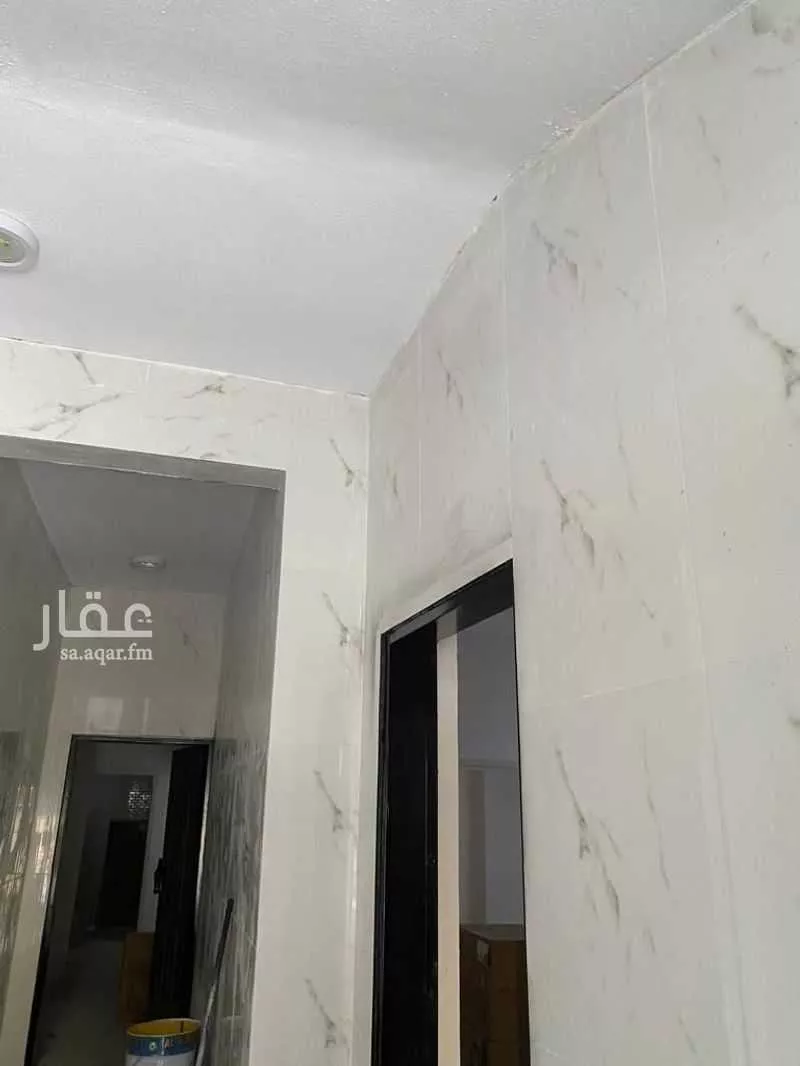 18 bedroom building in Umm Al Hamam Al Sharqi, Riyadh 8