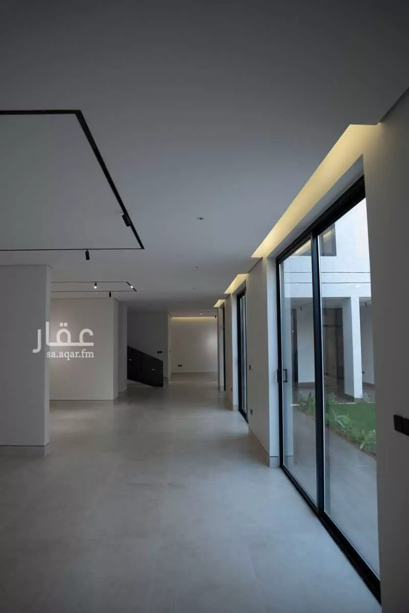 فيلا 7 غرف في عرقة 5