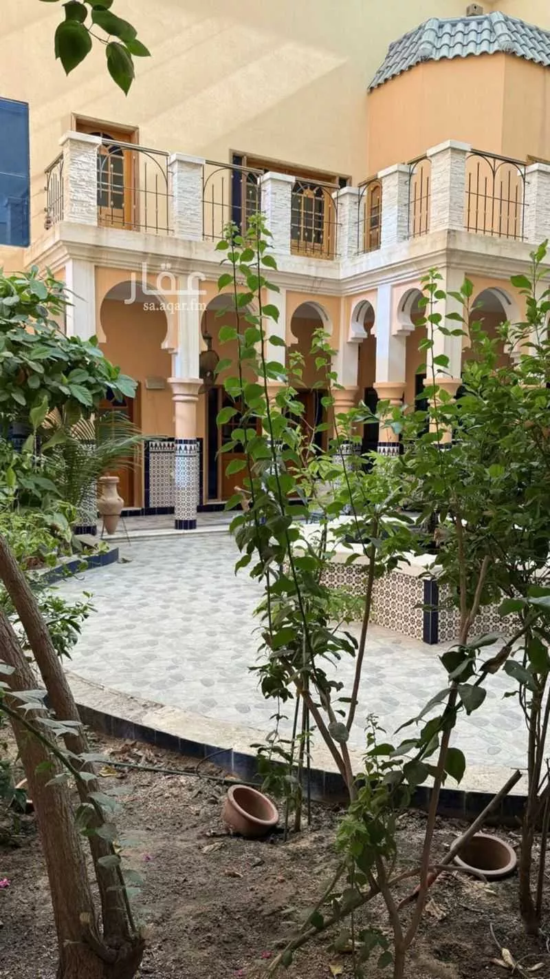 5 bedroom villa in Ash Shulah 3