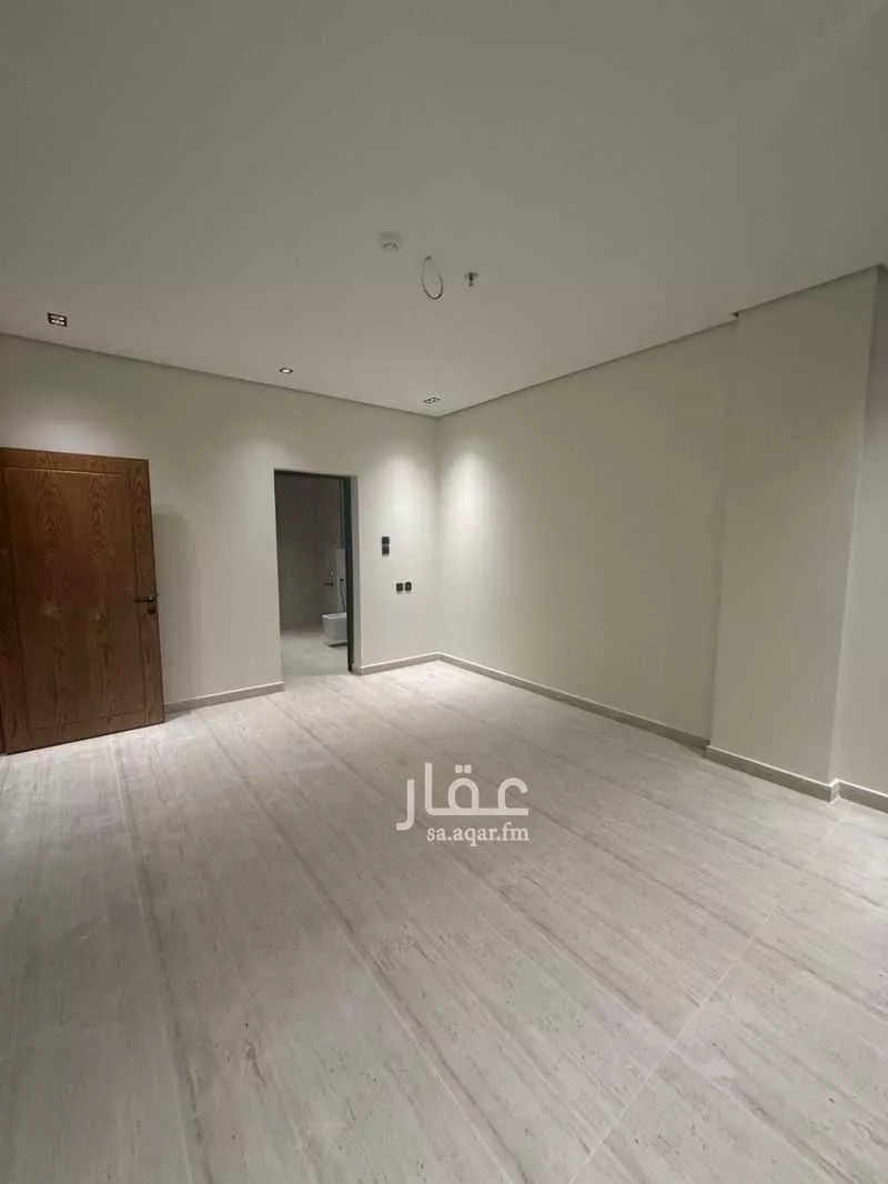 8 bedroom apartment in Dahiat King Fahd 1
