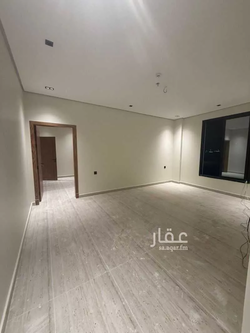 8 bedroom apartment in Dahiat King Fahd 4