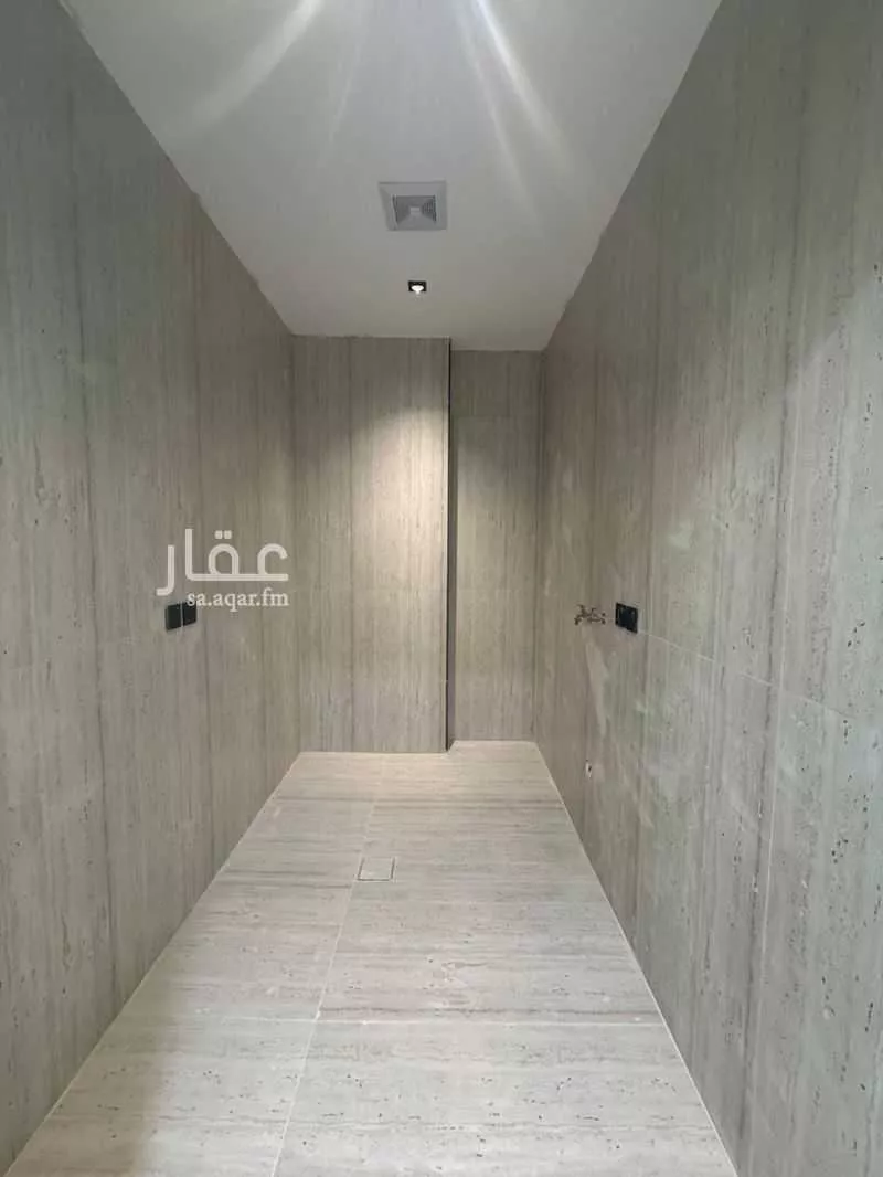 8 bedroom apartment in Dahiat King Fahd 2