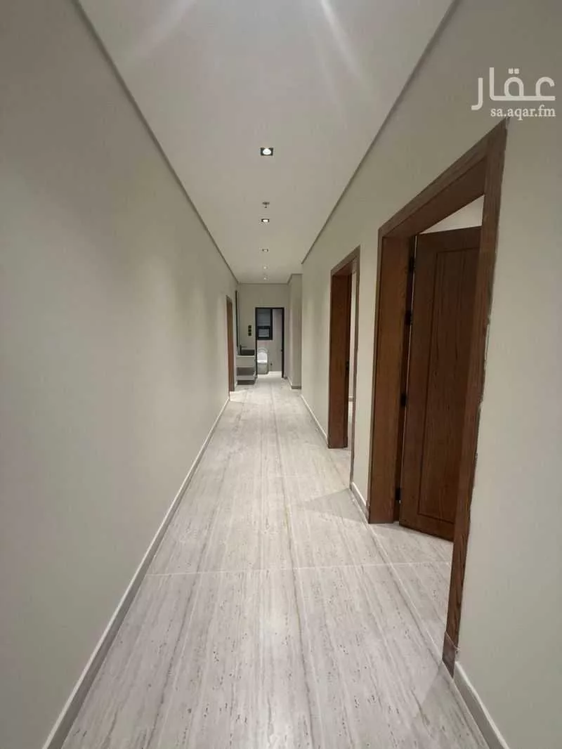 8 bedroom apartment in Dahiat King Fahd 5