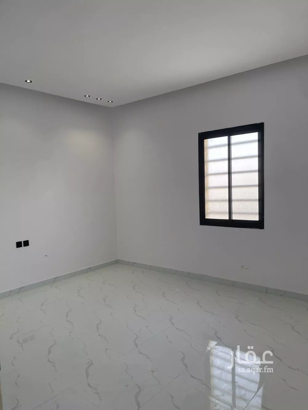 شقة 4 غرف في طويق 3