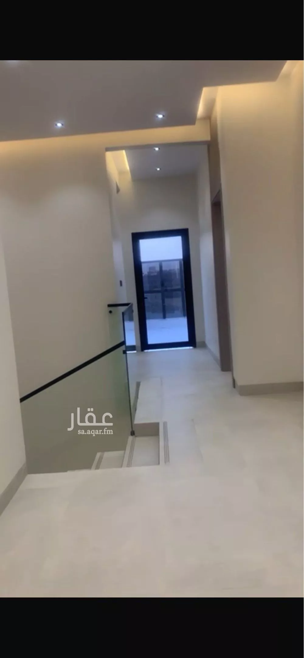 فيلا 4 غرف في الجنادرية 1