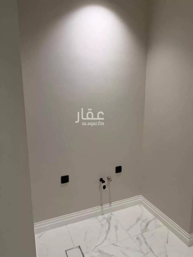3 bedroom apartment in Al Malqa 5