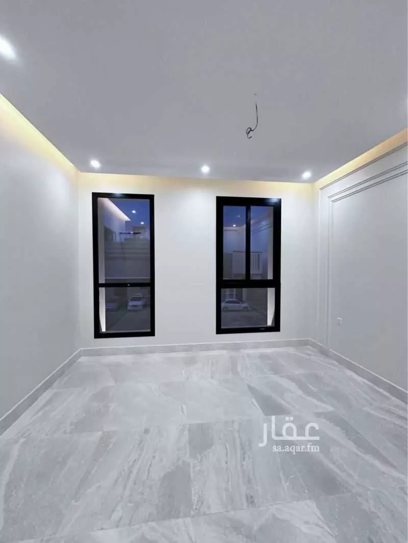 شقة 5 غرف في الملك فهد 2