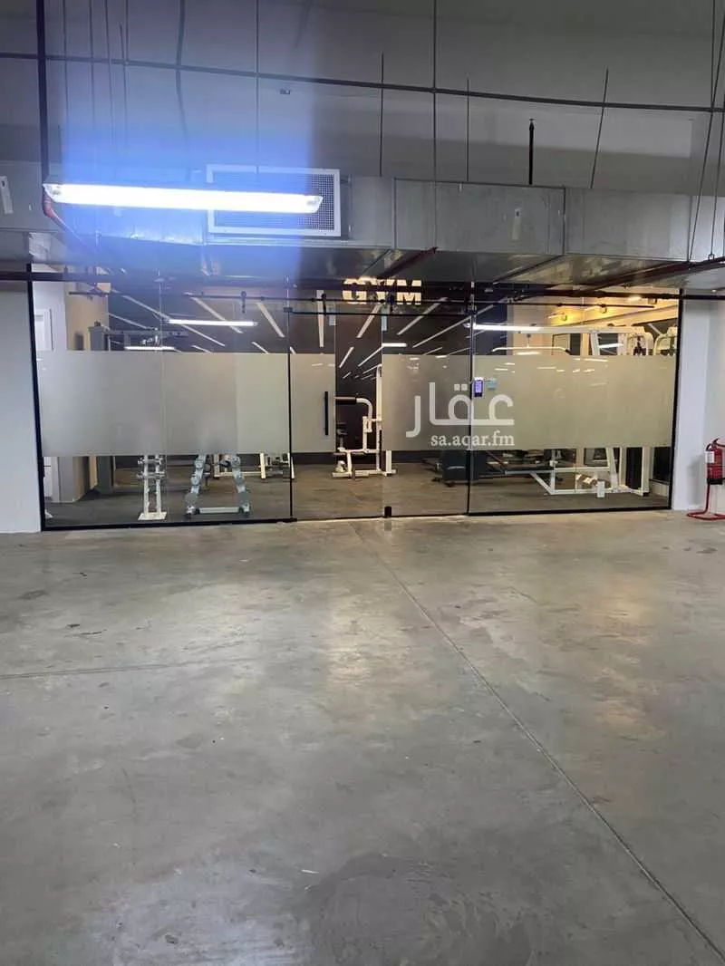 مستودع 100 م² في السويدي 4