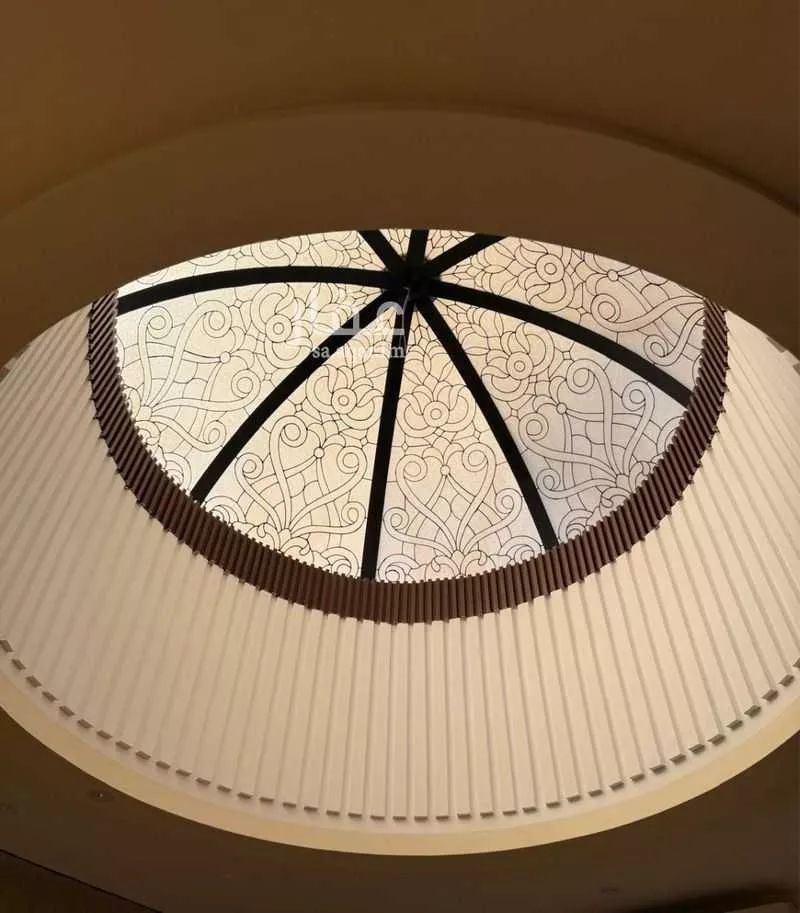 شقة 5 غرف في الملك فهد 4