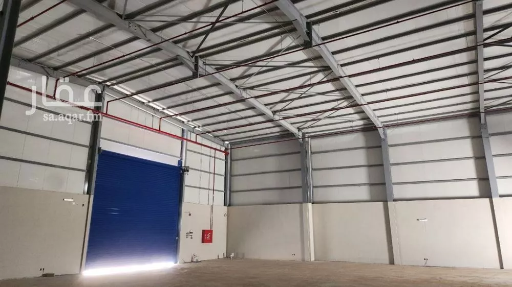 900 sqm warehouse in An Nadhim 4