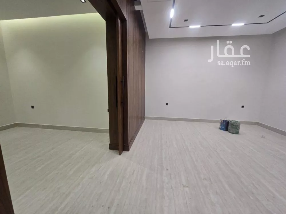 فيلا 5 غرف في النرجس 3