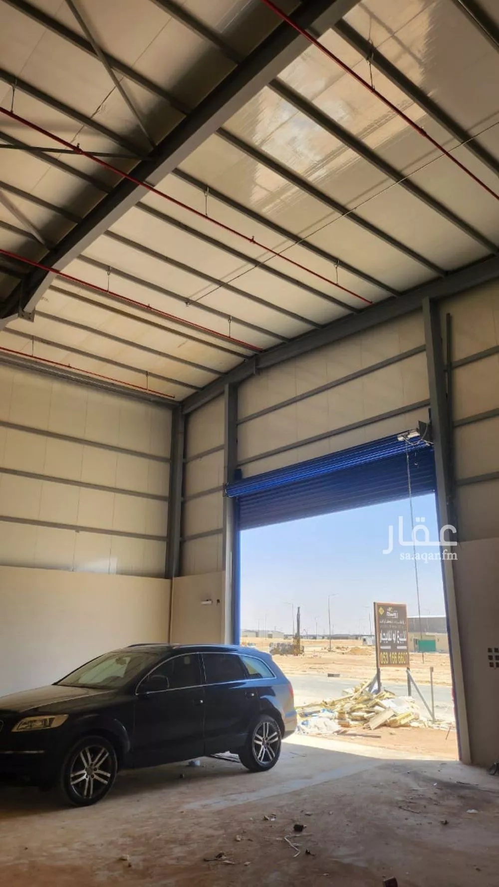مستودع 900 م² في النظيم 4