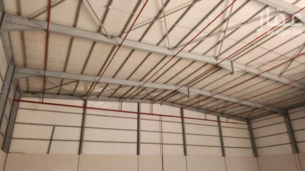 مستودع 900 م² في النظيم 3