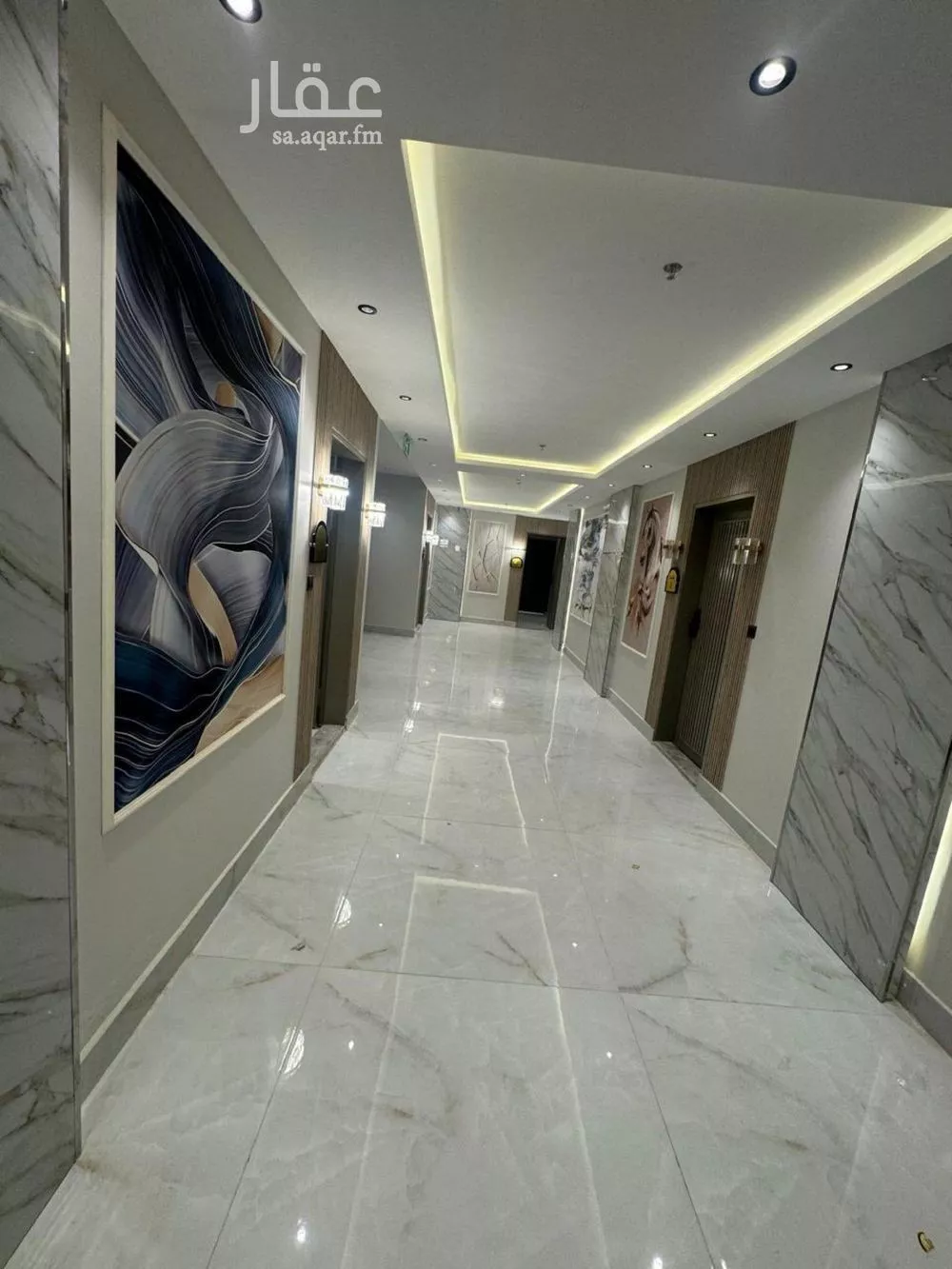 عمارة 1400 م² في الرمال 1