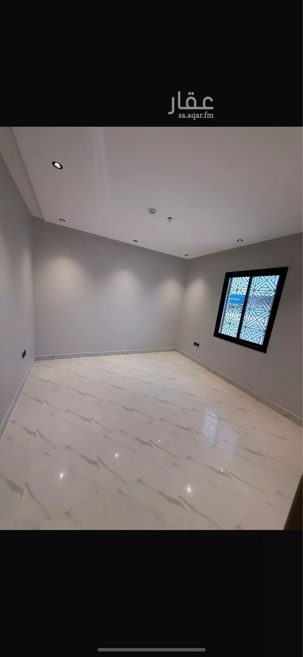 عمارة 896 م² في الرمال 2