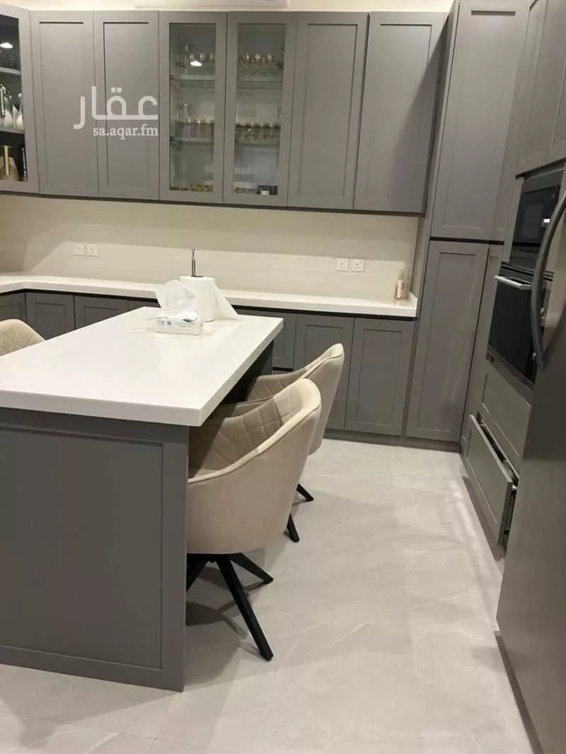 فيلا 8 غرف في النرجس 3