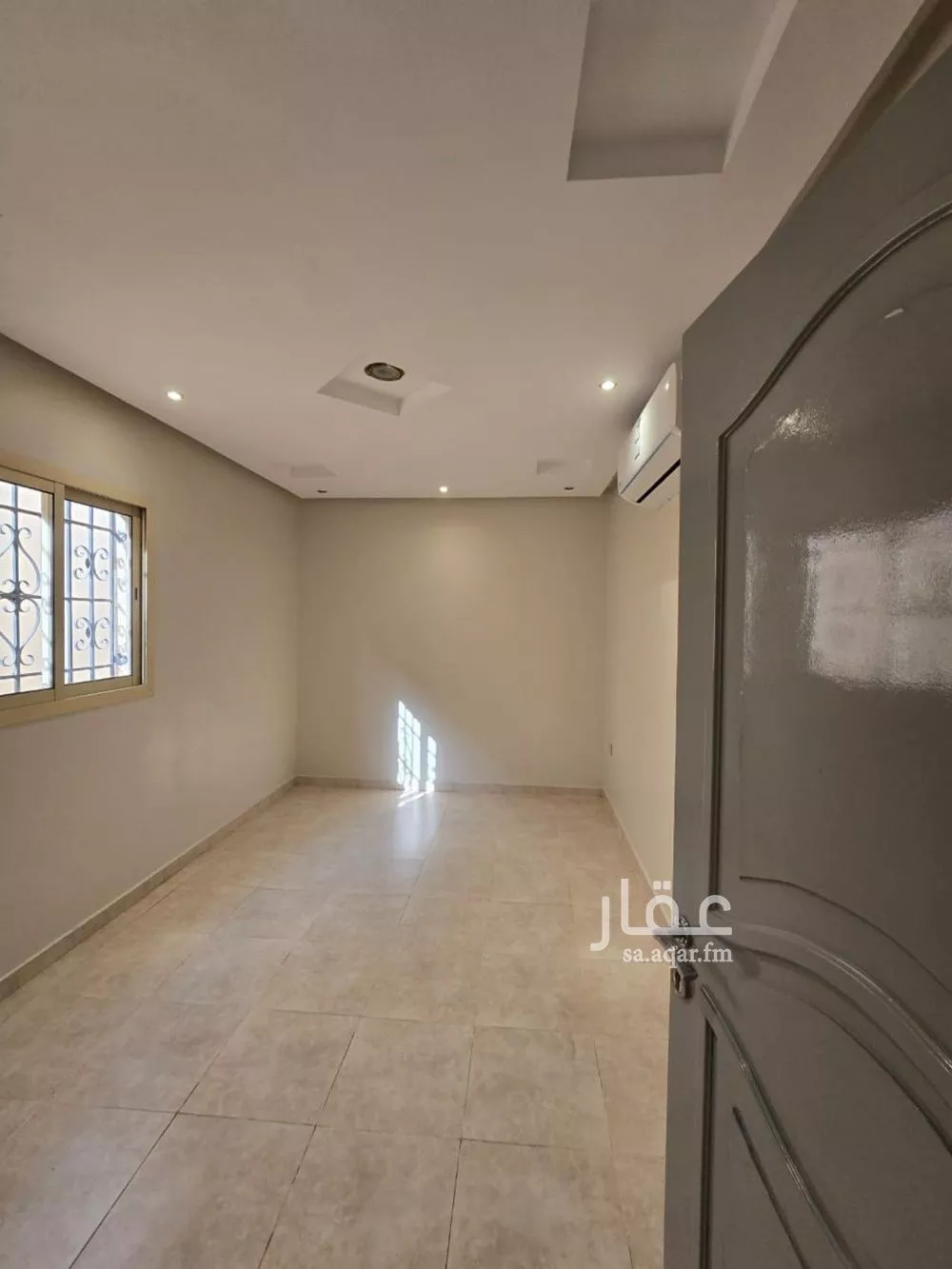 فيلا 5 غرف في الياسمين 2