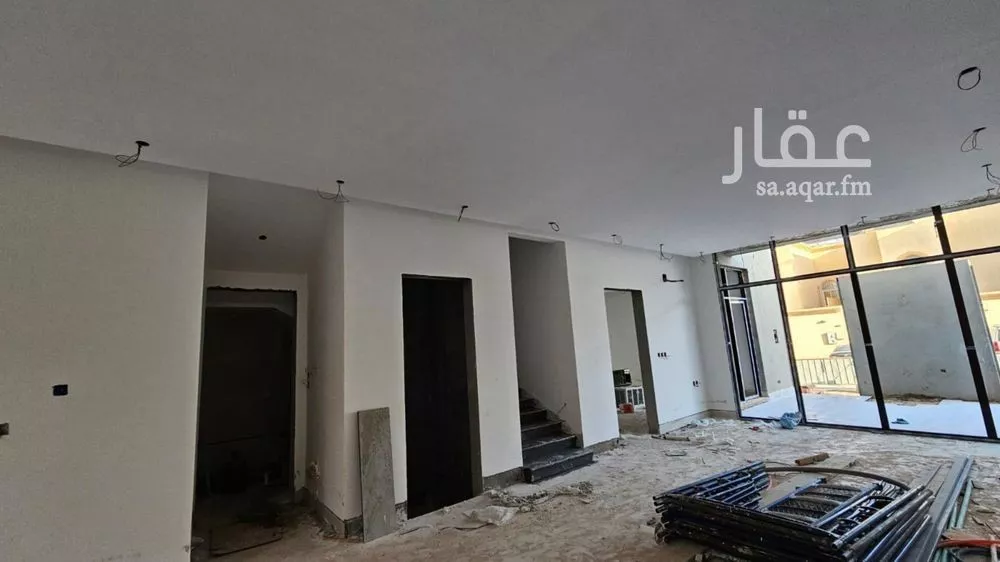 فيلا 5 غرف في الملك فيصل 3