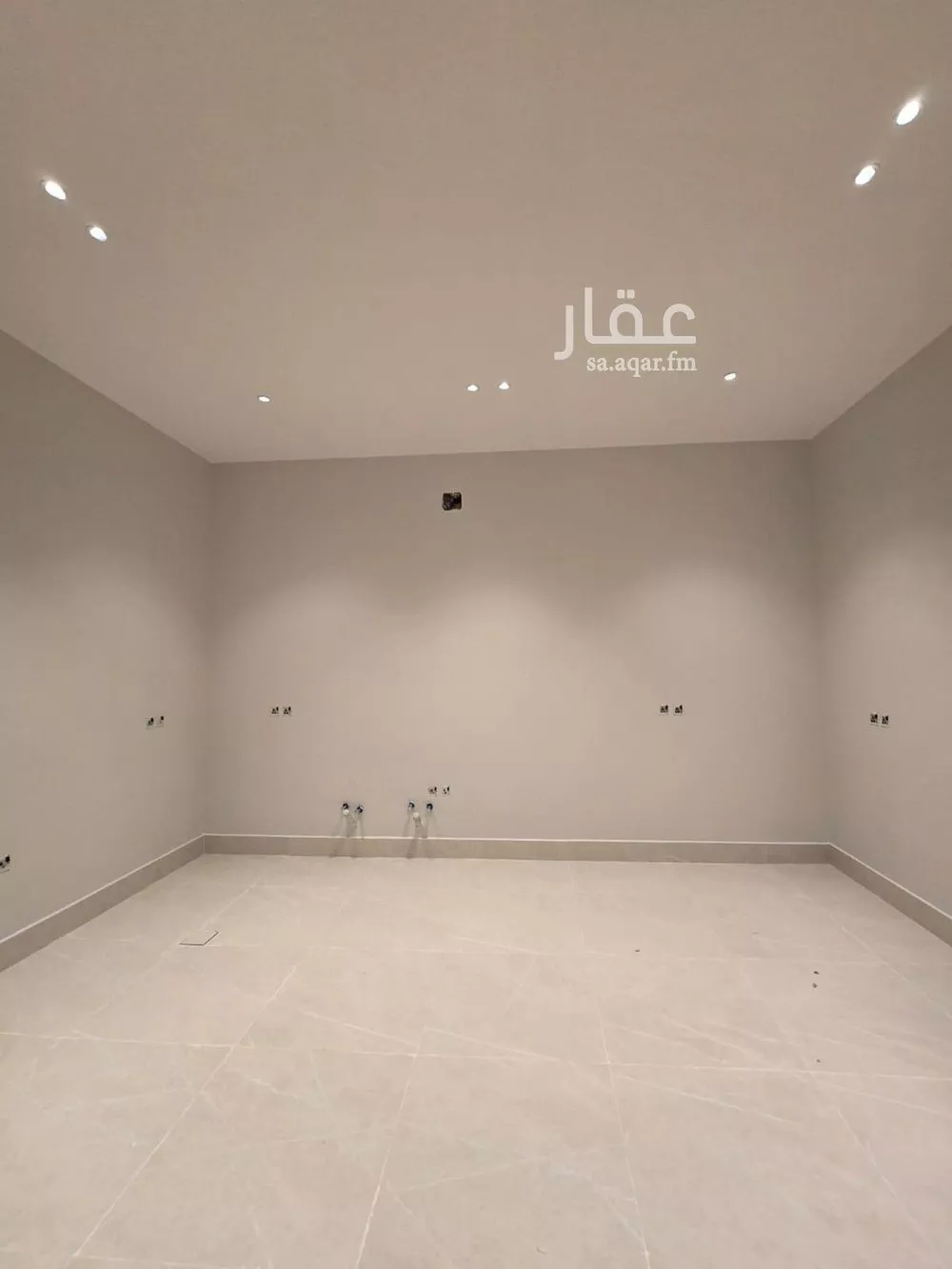 4 bedroom apartment in Al Rawdah 5