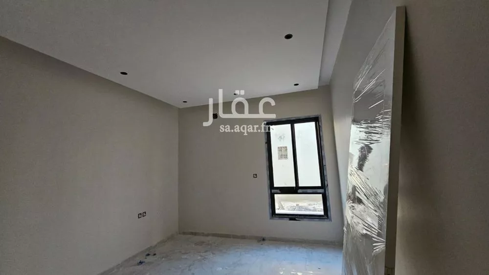 3 bedroom floor in Al Khaleej 2
