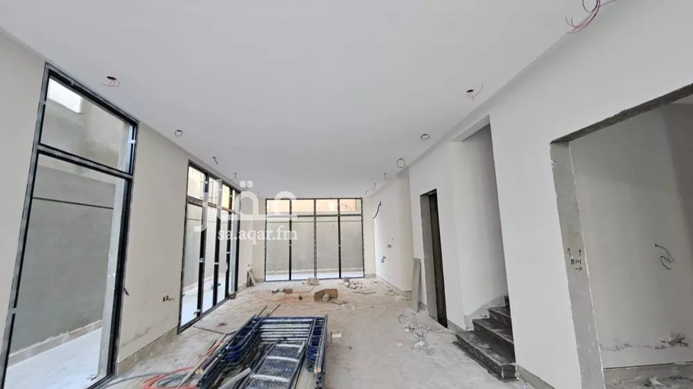 فيلا 5 غرف في الملك فيصل 2