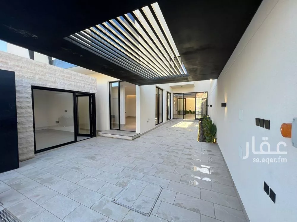 5 bedroom villa in Al Narjis 3