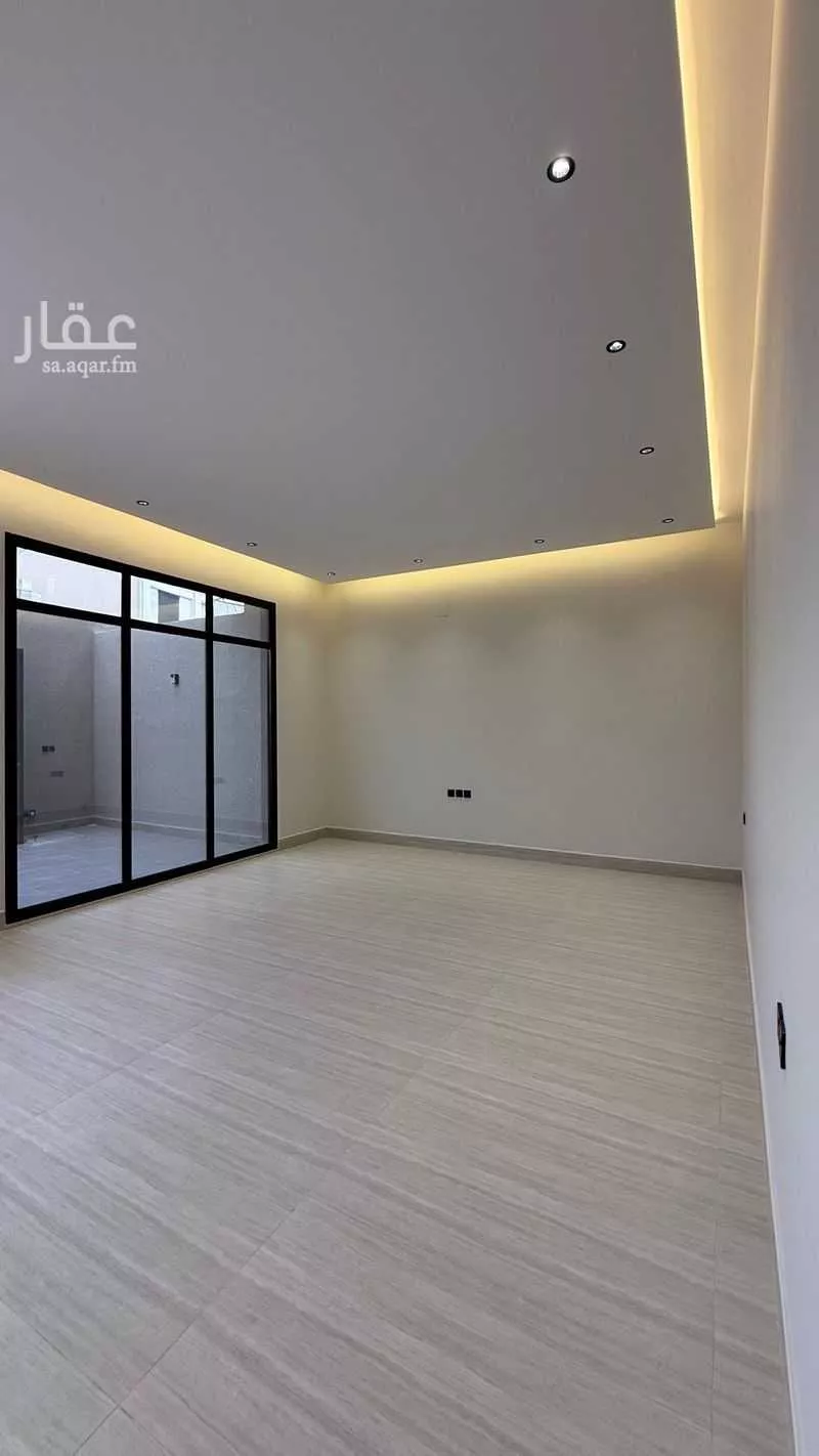 5 bedroom floor in Al Janadriyah 3