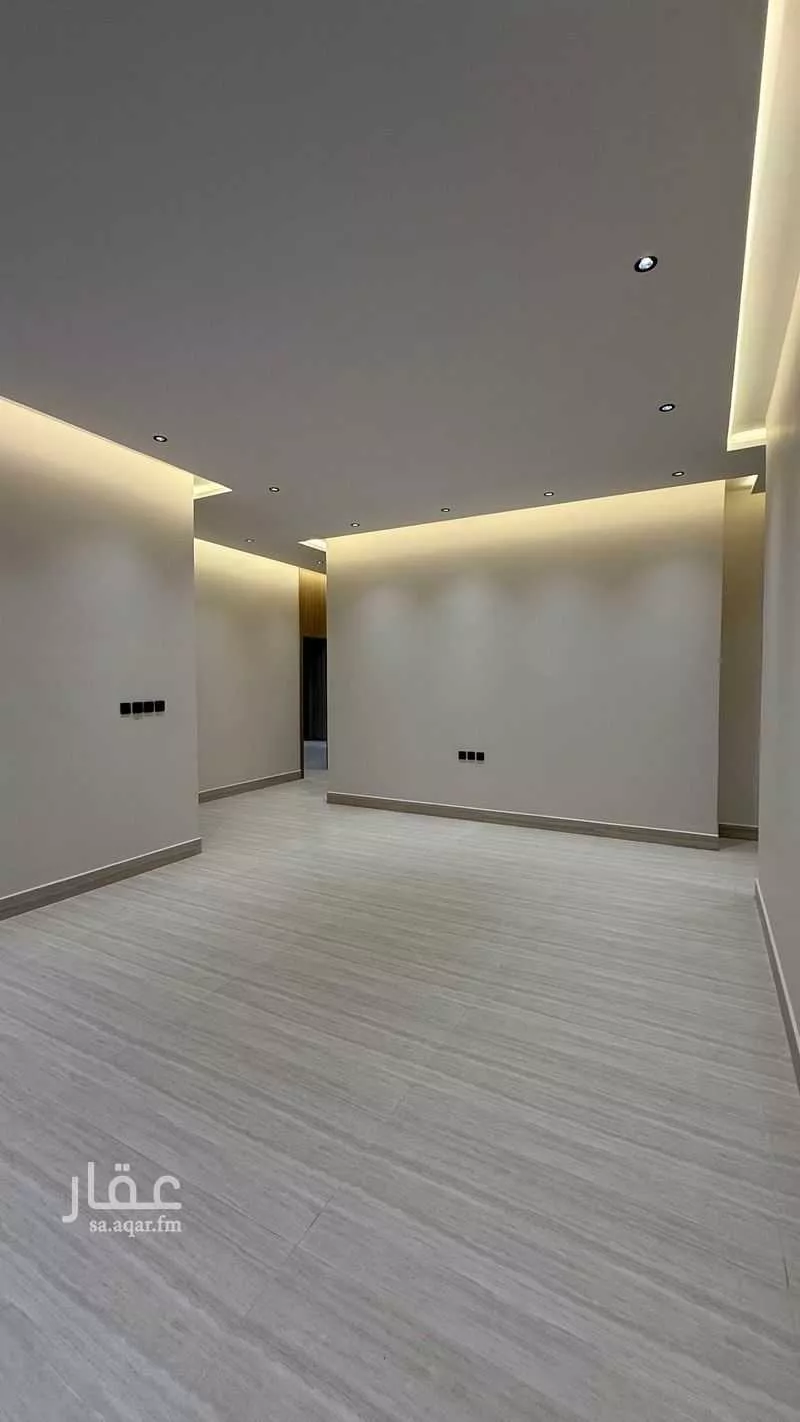 5 bedroom floor in Al Janadriyah 2