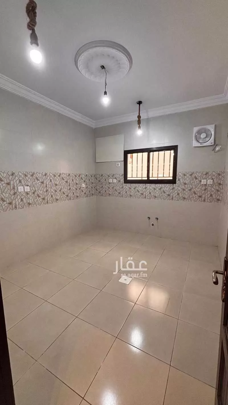 4 bedroom building in Al Safa, Jeddah 7