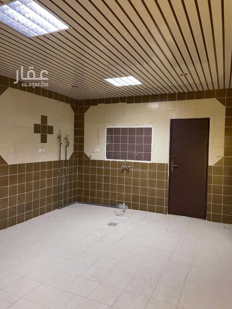 4 bedroom villa in Ishbiliyah, Riyadh 11