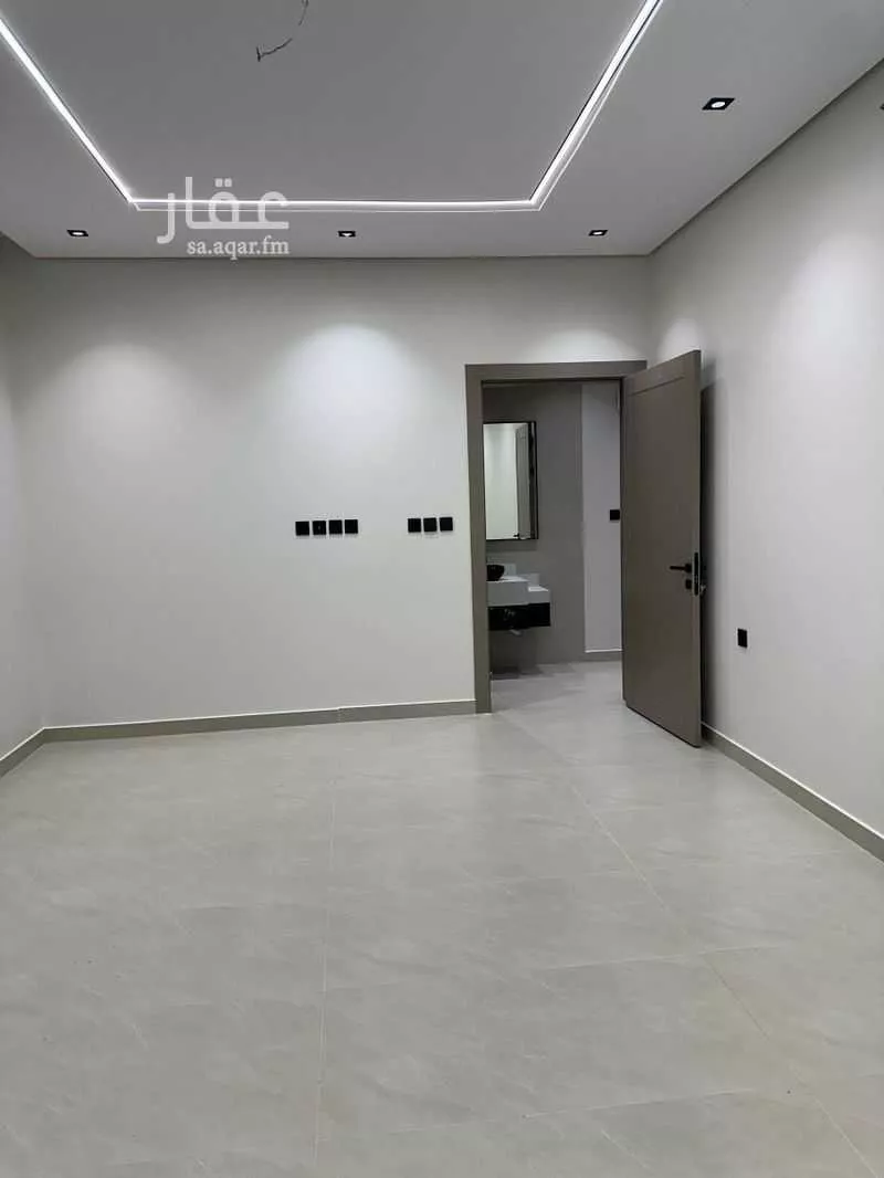 شقة 5 غرف في ضاحية الملك فهد 3