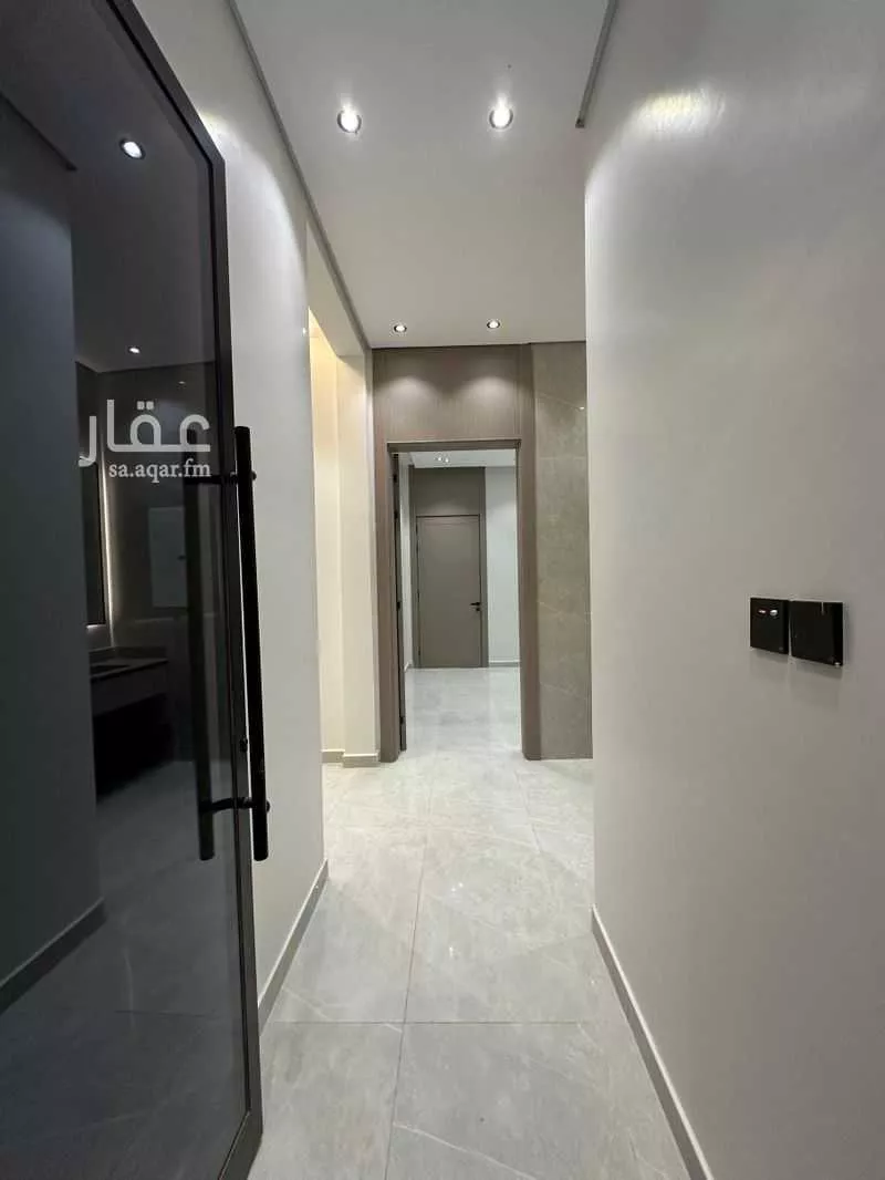 فيلا 9 غرف في ضاحية الملك فهد 1