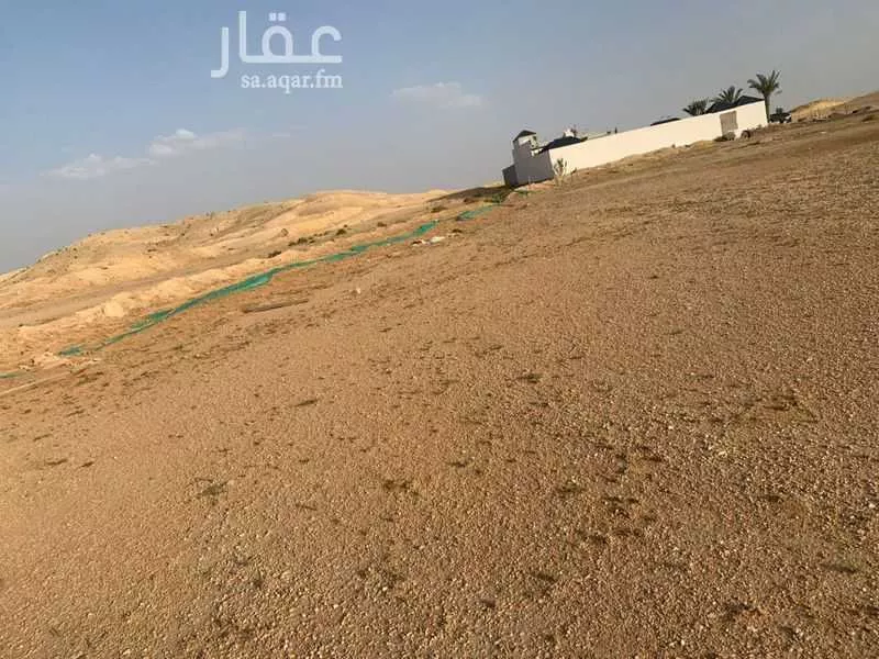 أرض 390 م² في بنبان 1