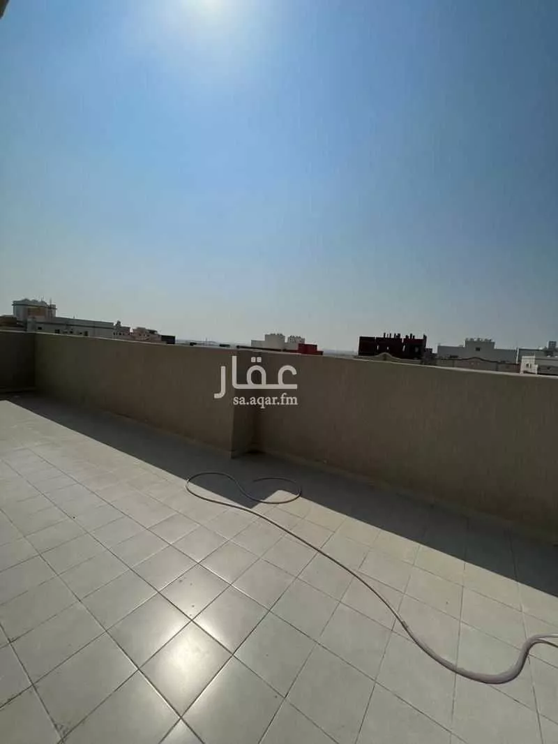 شقة 5 غرف في الريان 5