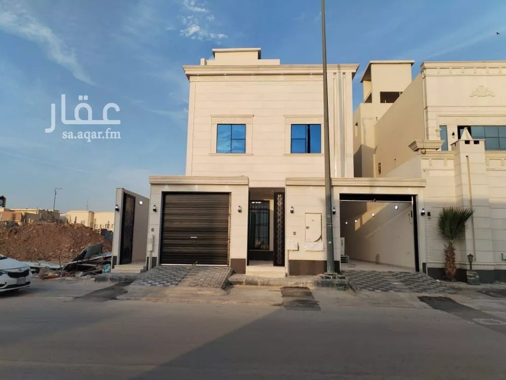 5 bedroom floor in Al Uraija Al Gharbiyah 1
