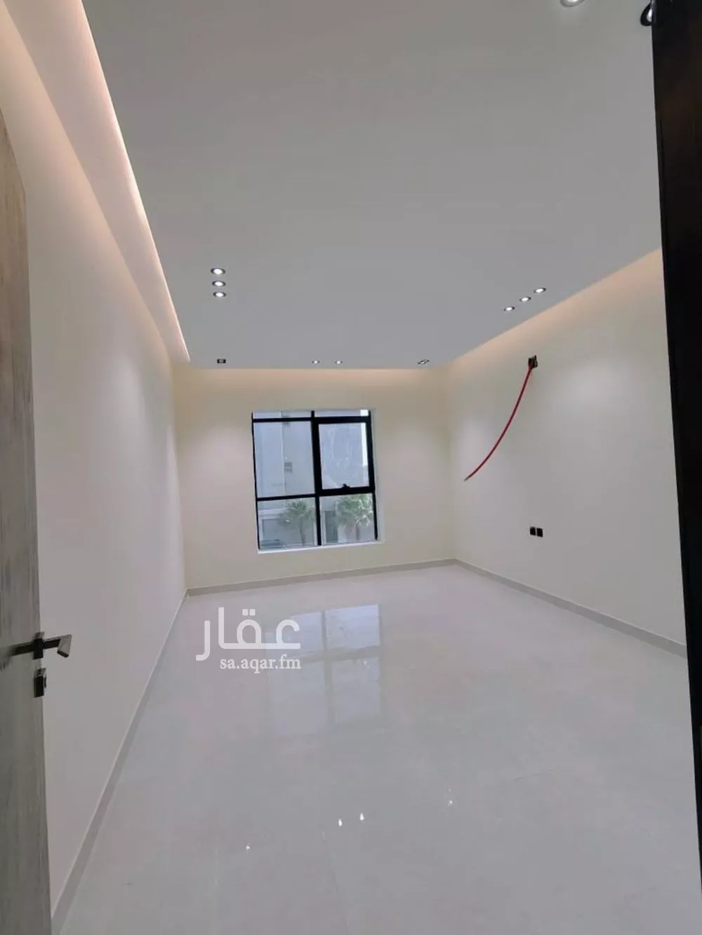 فيلا 7 غرف في عكاظ 4