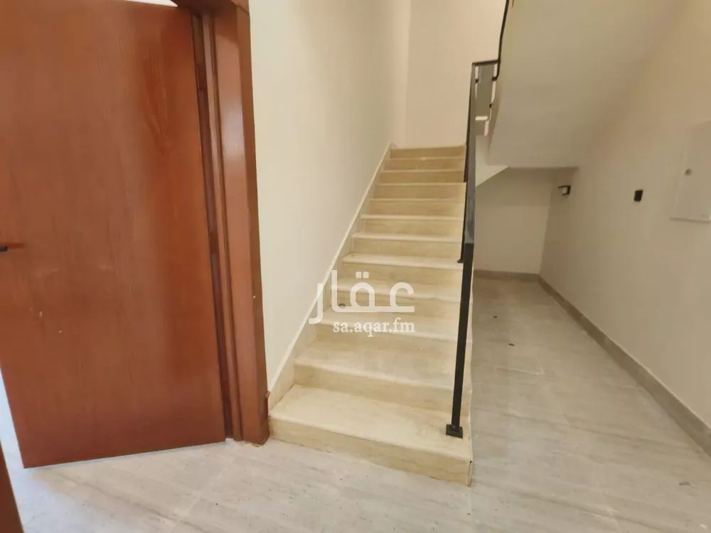 7 bedroom villa in Tuwaiq, Riyadh 11