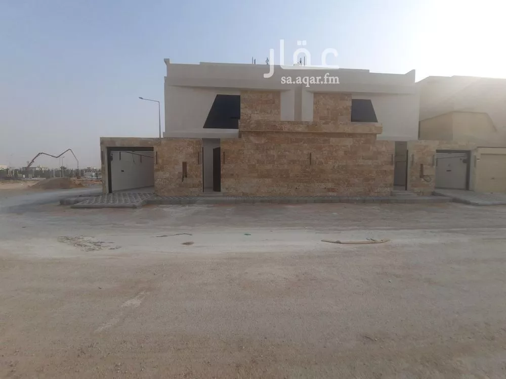 5 bedroom villa in Dirab 1